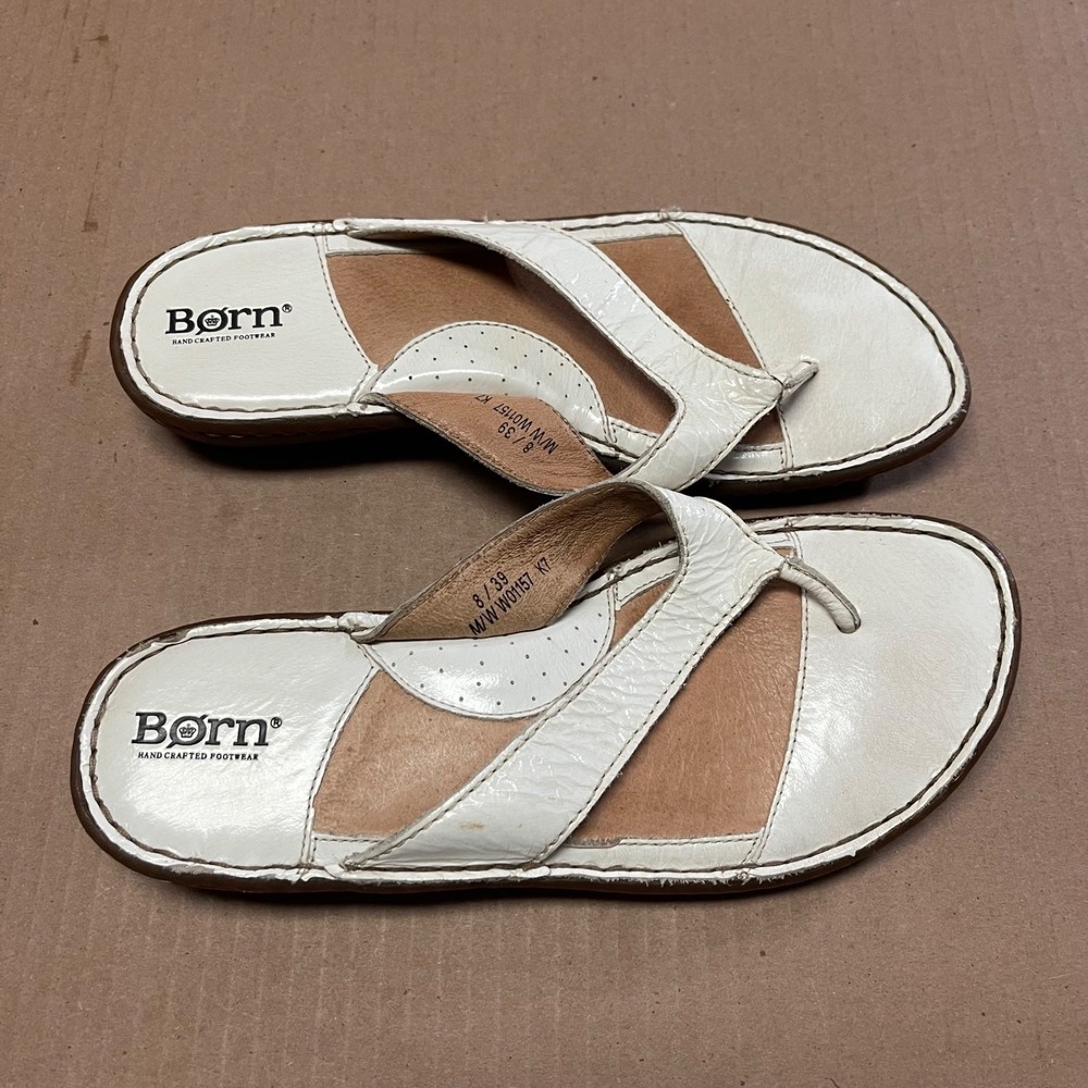 Børn Women's Size 8/ 39 Handcrafted White Leather Thong Flip Flop Sandals W01157